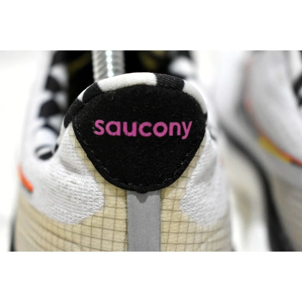 Saucony Women's Triumph 19 White Running Shoes Reverie S10678-40 Women's Size 11